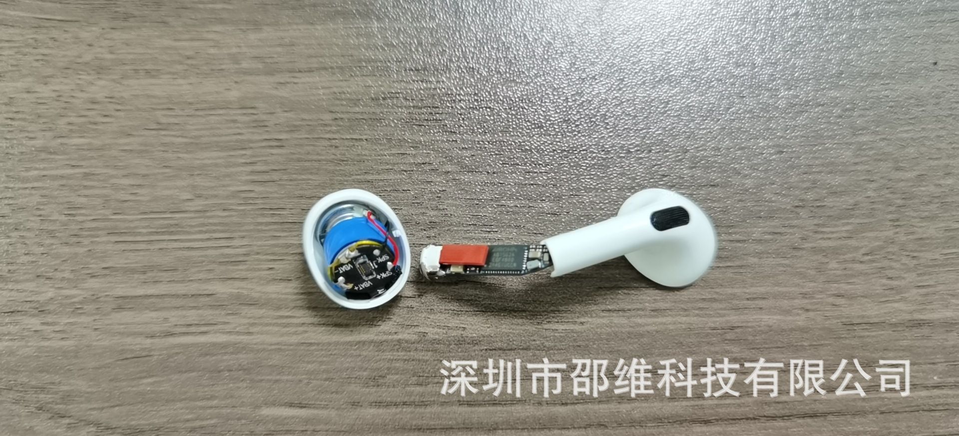 Tai nghe Airpods Pro Hổ Vằn 1562A