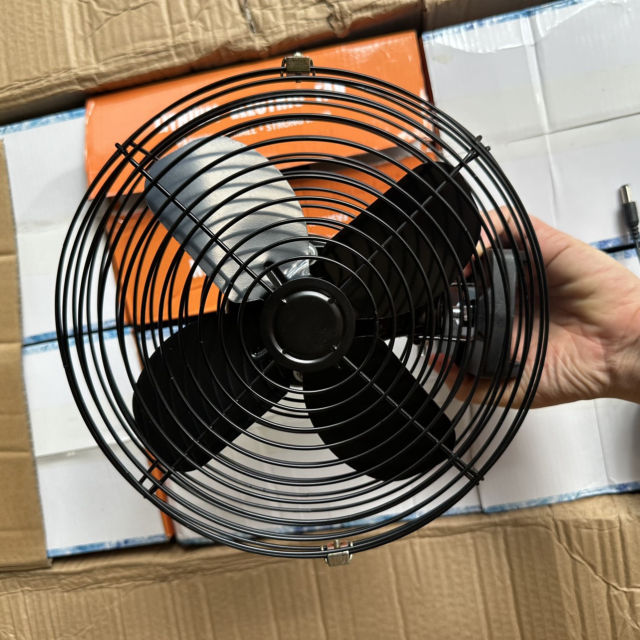 Quạt tích điện Makita mini chính hãng 2 chế độ Quat Tich Dien Makita